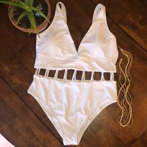 NWOT CUPSHE One Piece Swim